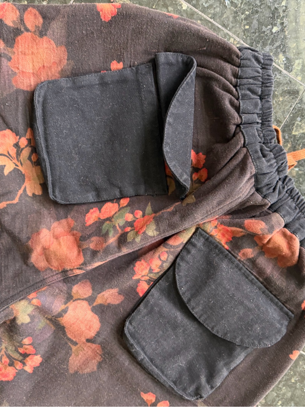Floral Print Drawstring Sweatpants - Charcoal with Orange Flowers - Picture 6 of 9